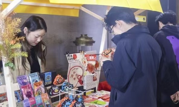 时 巫山邀全球游客来赏秋九游会网站又到漫