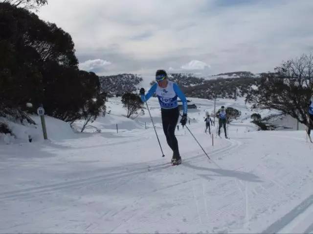 极光你想都没想过的夏天！j9九游会网站入口滑雪看(图3)